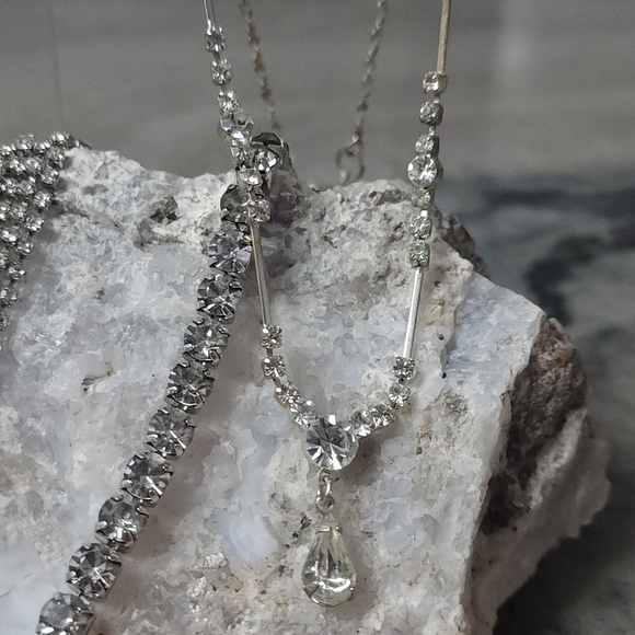 GLITZ and Glamour Rhinestone Bling bundle - Picture 13 of 16